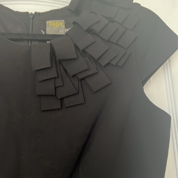 Excellent condition - Picture 2 of 3